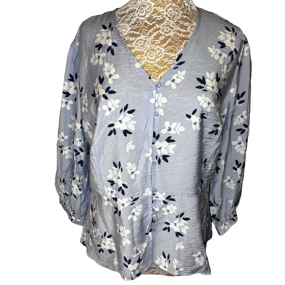 NWT Liz Claiborne Blue Floral V Neck Button-Up Top, 3/4 Sleeve XL